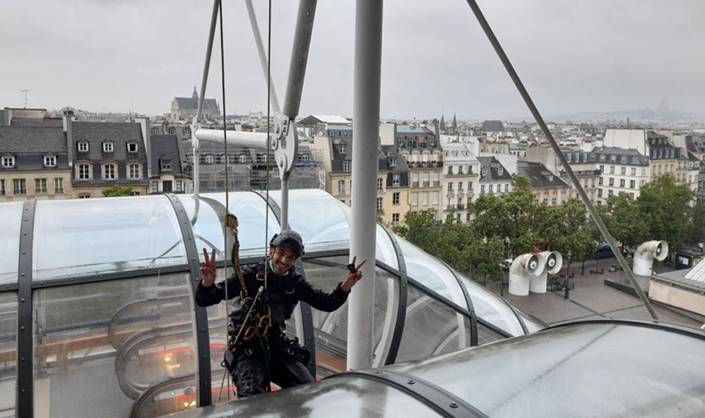 Equipe de cordiste paris harnais descente en rappel